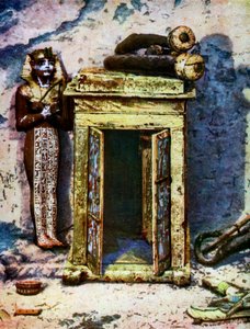 Gylden helligdom i forkammeret til Tutankhamons grav, Egypt, 1933-1934 av Unbekannt