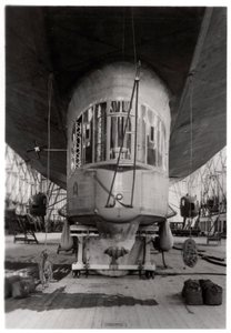 Gondol av et Zeppelin luftskip, Bodensjøen, Tyskland, c1909-1933 1933 av Unbekannt