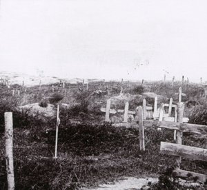 Graves, Massiges, Nord-Frankrike, c1914-c1918. av Unbekannt