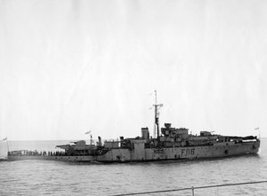HMS Amethyst, etter aksjon på Yangtze-elven, 20. april 1949 av Unbekannt