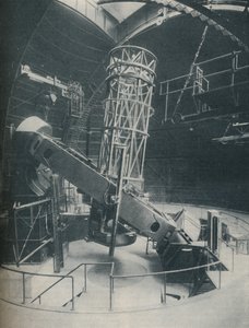 Hekket rund med stål og betong, 100-tommers reflektor, c1935 av Unbekannt