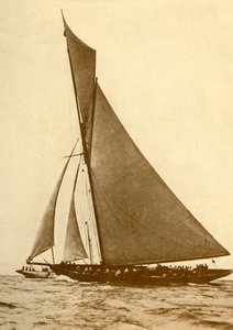 His Majestys Yacht Britannia, c1930. av Unbekannt
