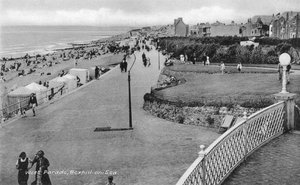Feriegjester på West Parade, Bexhill-on-Sea, East Sussex, c1900-c1920s av Unbekannt