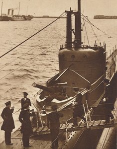 Hjemmeflåtebesøk - King Edward går ombord på ubåten Narwhal, 1936 1937 av Unbekannt