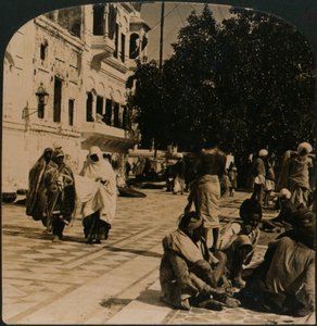 På gårdsplassen til Det gylne tempel. Amritsar, India, 1907 av Unbekannt