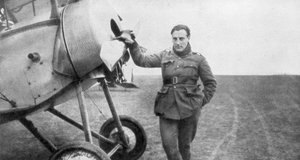 Jean Navarre, fransk pilot, 1916 av Unbekannt