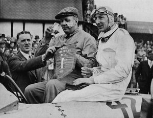 John Cobb und T. E. Rose-Richards, um 1935, 1937 von Unbekannt