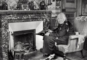 Juliette Adam , fransk forfatter og feminist, 1929 av Unbekannt
