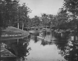 Lakelet in the Grounds of the Soldiers Home, Milwaukee, c1897. av Unbekannt