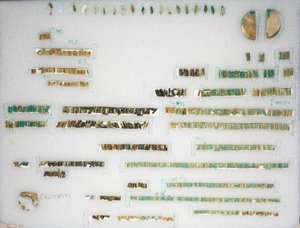 Løse perler og to terminaler, 1980-1801 f.Kr. av Unbekannt