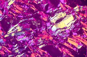 MINERALER, IKKE-JERNET, LM Magnesia ildfast av Unbekannt