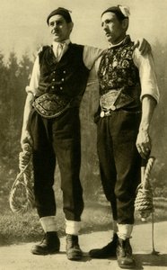 Menn i tradisjonell kjole, Mühlviertel, Øvre Østerrike, c1935. av Unbekannt