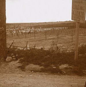 Militærkirkegård, Neuville-Saint-Vaast, Nord-Frankrike, c1914-c1918 av Unbekannt