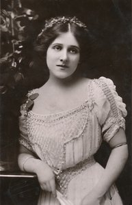 Frøken Edna May, 1878-1948, c1930. av Unbekannt