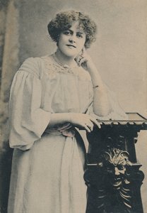 Frøken Marie Studholme, 1872-1930, c1930. av Unbekannt