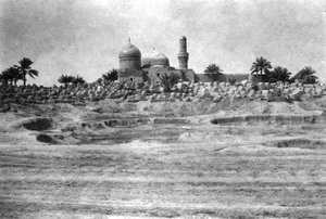 Moske og kirkegård nær Bagdad, 1918 av Unbekannt