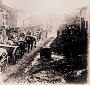 Monterte tropper med vogner, c1914-c1918 av Unbekannt