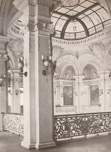 Nasjonalbiblioteket: et hjørne av galleriet med utsikt over den offentlige lesesalen, 1914 av Unbekannt
