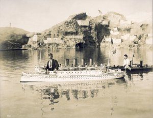 Marineshow på gjedda. To krigsmenn og deres operatører. 1904 verdensutstilling av Unbekannt
