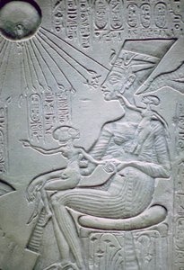 Nefertiti og to av døtrene hennes av Unbekannt