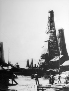 Oljeutvinning i Baku, Russland, c1903-c1906. av Unbekannt