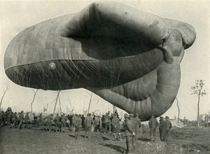 En av våre observasjonsballonger, 1919. av Unbekannt