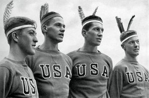 En del av den amerikanske gullmedaljevinnende roing åtte, Berlin-OL, 1936 av Unbekannt