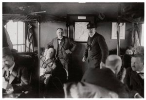Passasjerrommet til en Zeppelin, Bodensjøen, Tyskland, c1909-1933 1933 av Unbekannt