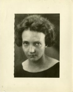 Portrett av Irene Joliot-Curie 1897-1956 av Unbekannt