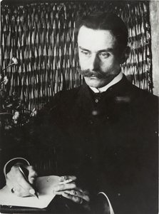 Portrett av Thomas Mann 1875-1955, ca. 1900. av Unbekannt