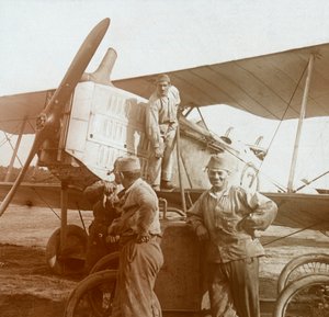Tanking biplan, c1914-c1918 av Unbekannt