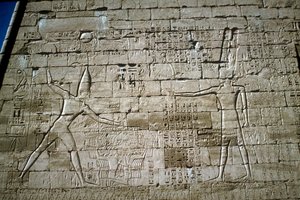Relief of Rameses III smiting enemies, Mortuary Temple of Rameses III, Medinat Habu, c1200BC   1207190   no       norwegian Successfully Translated  Original: Scene at the Tsurugaoka Hachiman Shrine, from Act One of Chushingura (Treasury of the Forty-seven av Unbekannt