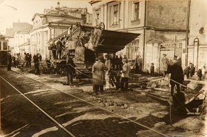 Veiarbeid i Tverskaya Street, Moskva, USSR, 1920-tallet av Unbekannt
