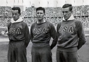 Robert Clark, Glenn Morris, John Parker, amerikanske tikamper, OL i Berlin, 1936 av Unbekannt