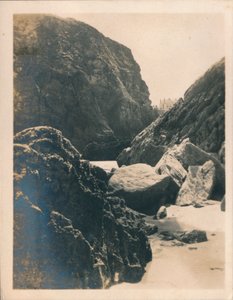 Rocks ved Newquay, 1927 av Unbekannt