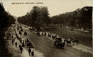 Rotten Row, Hyde Park, London, sent på 1800- og begynnelsen av 1900-tallet. av Unbekannt
