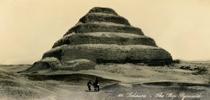 Saqqara - Trinnpyramiden, c1918-c1939. av Unbekannt