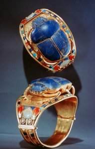 Scarab armbånd fra Tutankhamons grav, 1300-tallet f.Kr av Unbekannt