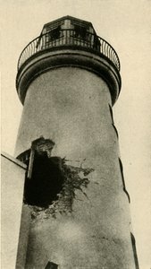 Scarborough fyr truffet av en tysk bombe, første verdenskrig, desember 1914, c1920. av Unbekannt