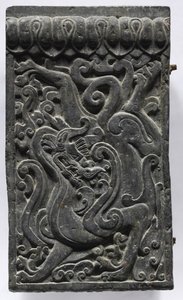 Seksjon av en kisteplattform: Dragon, 550-577. av Unbekannt