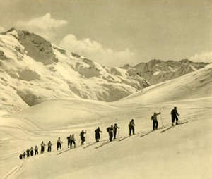 Skitime, Arlberg, Østerrike, c1935. av Unbekannt