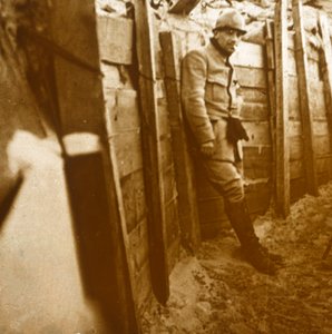 Soldat i skyttergravene, c1914-c1918 av Unbekannt