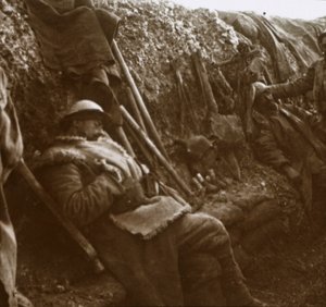 Soldater hviler i skyttergraver, c1914-c1918 av Unbekannt