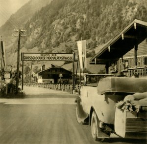 Starten av Grossglockner High Alpine Road, Fusch an der Großglocknerstraße, Østerrike, c1935. av Unbekannt