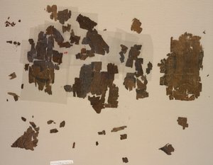 Taqueté-fragmenter med bevingede løver i rundeller, 899-1160. av Unbekannt