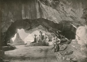 Hulene ved Moulmein, 1900. av Unbekannt