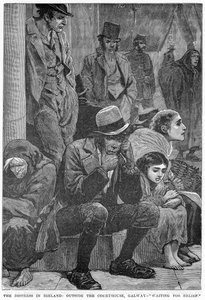 The Distress in Ireland: Outside the Courthouse, Galway - Waiting for Relief, 1800-tallet av Unbekannt