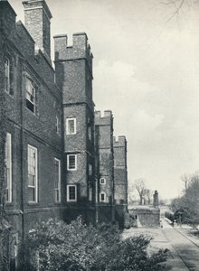 East Front of College, 1926 av Unbekannt