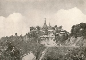 Den store pagoden, Moulmein, 1900. av Unbekannt