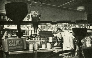 Den store lakseindustrien, c1948. av Unbekannt